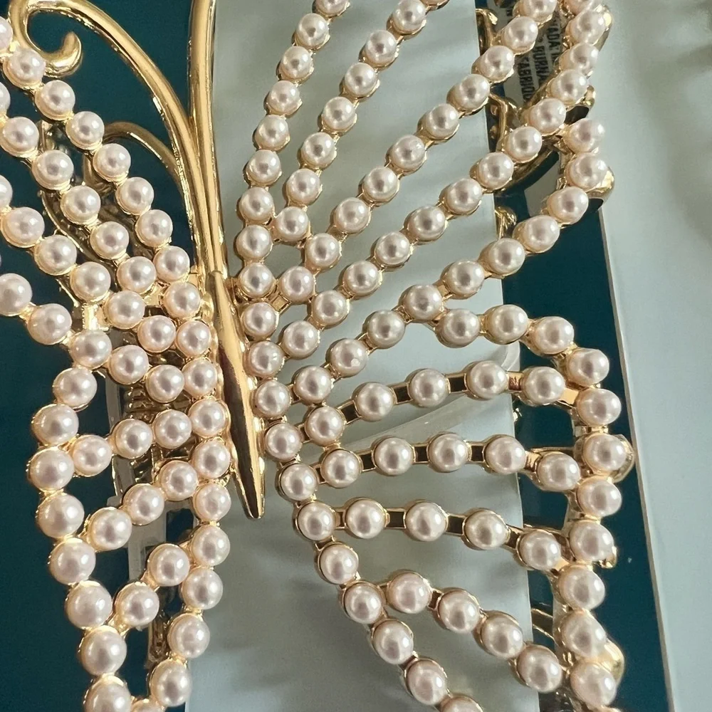 NEW  Sunday State gold and faux pearl butterfly hair clips claws Large 2 pack